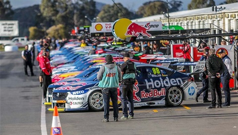 Supercars lining up